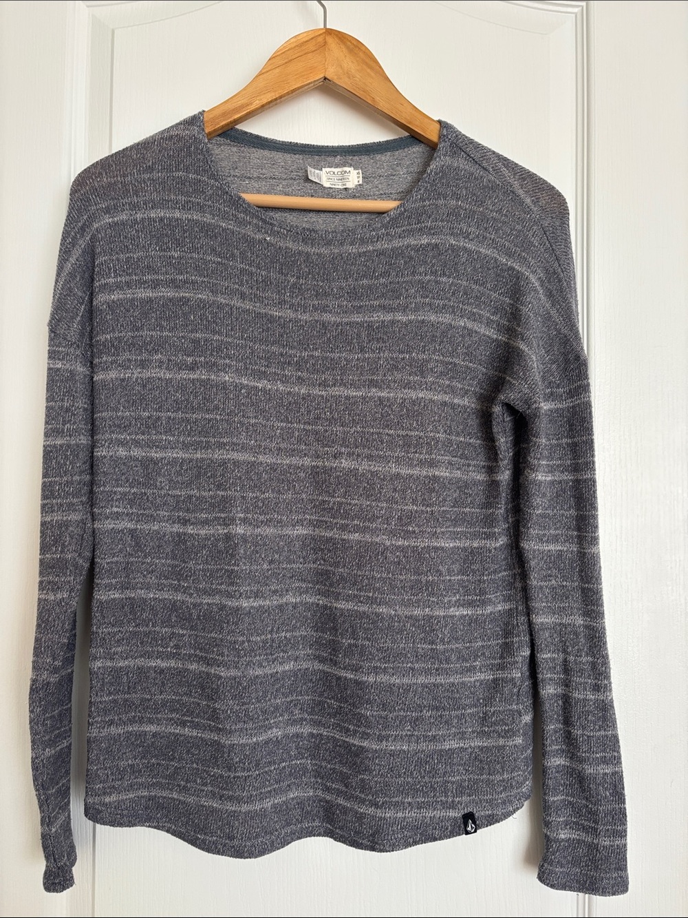 Volcom Women’s Heather Gray Striped Crewneck Lightweight Sweater - XS